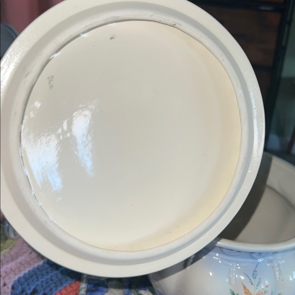 Ironstone England Chamber Pot 1890 Antique - Picture 7 of 13